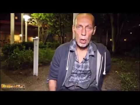 Aua, die hat mich gebissen die Rose