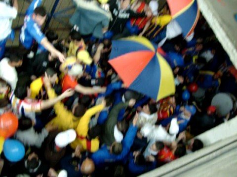 "La mejor la hinchada de la B !!!!!" Barra: La Banda del Tricolor &bull; Club: Colegiales