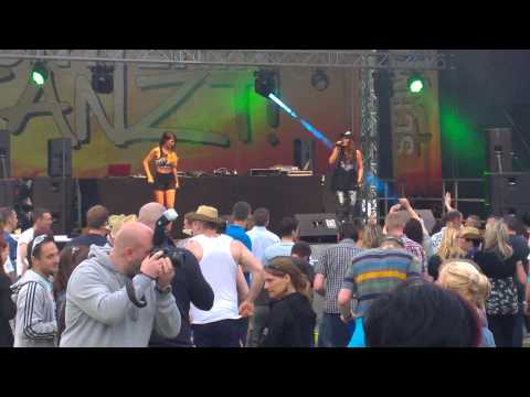 Lasgo vs Ian van Dahl (Part II) Live @ 90er Hammer OpenAir Schwerin 07-06-2014