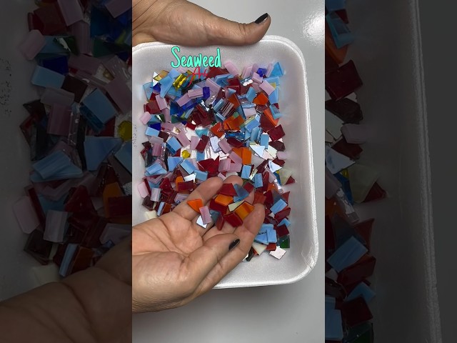 Vídeo relacionado con Azulejos de mosaico de vidrio de color iridiscente mágico