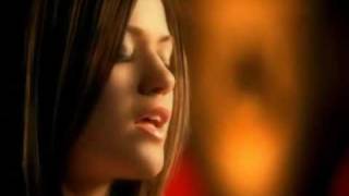 Kelly Clarkson - A Moment Like This (Official Music Video HD)