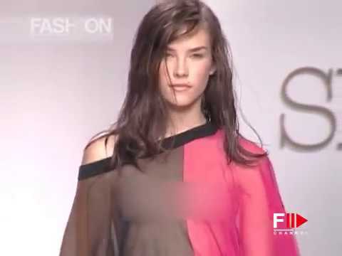 SPORTMAX Spring Summer 2003 Milan - Fashion Channel
