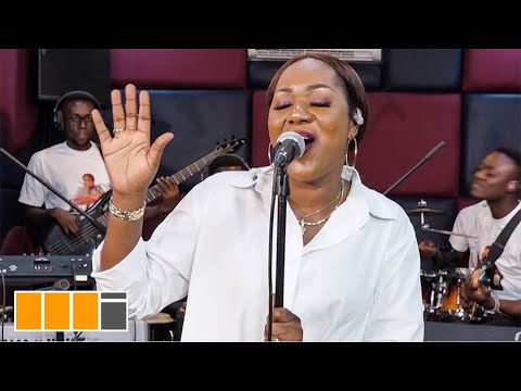 Rose Adjei - Na God (Live Performance)