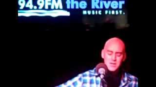 Tyrone Wells - Sea Breeze (acoustic KRVB radio session)
