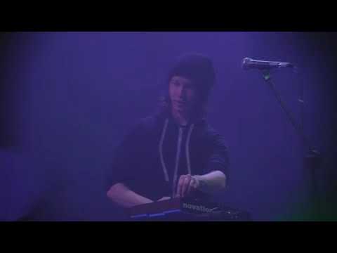 IWKC - Holier Than You (Live @ Theatre 14-04-2019)