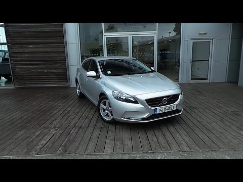 151D4023 - 2015 Volvo V40 D2 SE 26,995