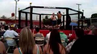 Amateur MMA - Sinister Stu - Triangle Submission - Ground + Pound TKO Victory