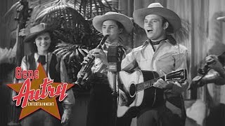 Gene Autry & Pals of the Golden West - Paradise in the Moonlight (Rovin' Tumbleweeds 1939)