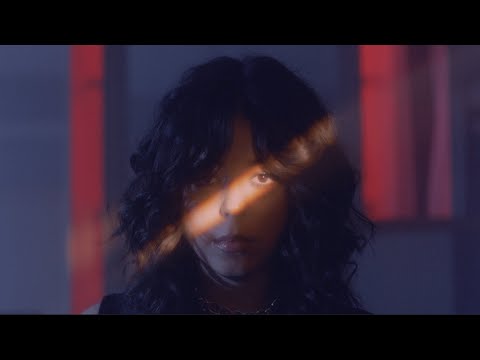 Alicia Creti – Self/Less [Official]