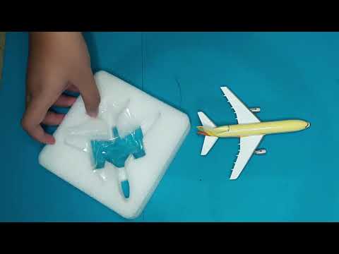 Unboxing Lockheed L-1011-1 Court Line