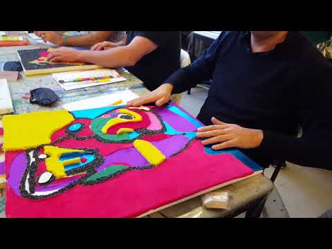 Blind art contemplation, by Jofke