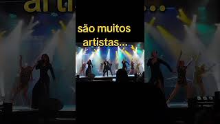 Curtindo um show no navio MSC Orchestra... #qualaboacoroa #viagem #diversão #casal #turismo