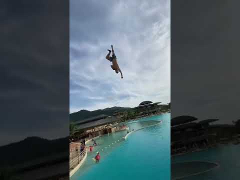 Which one is yours?🤔⬇️ How to jump into the water top-3 ways