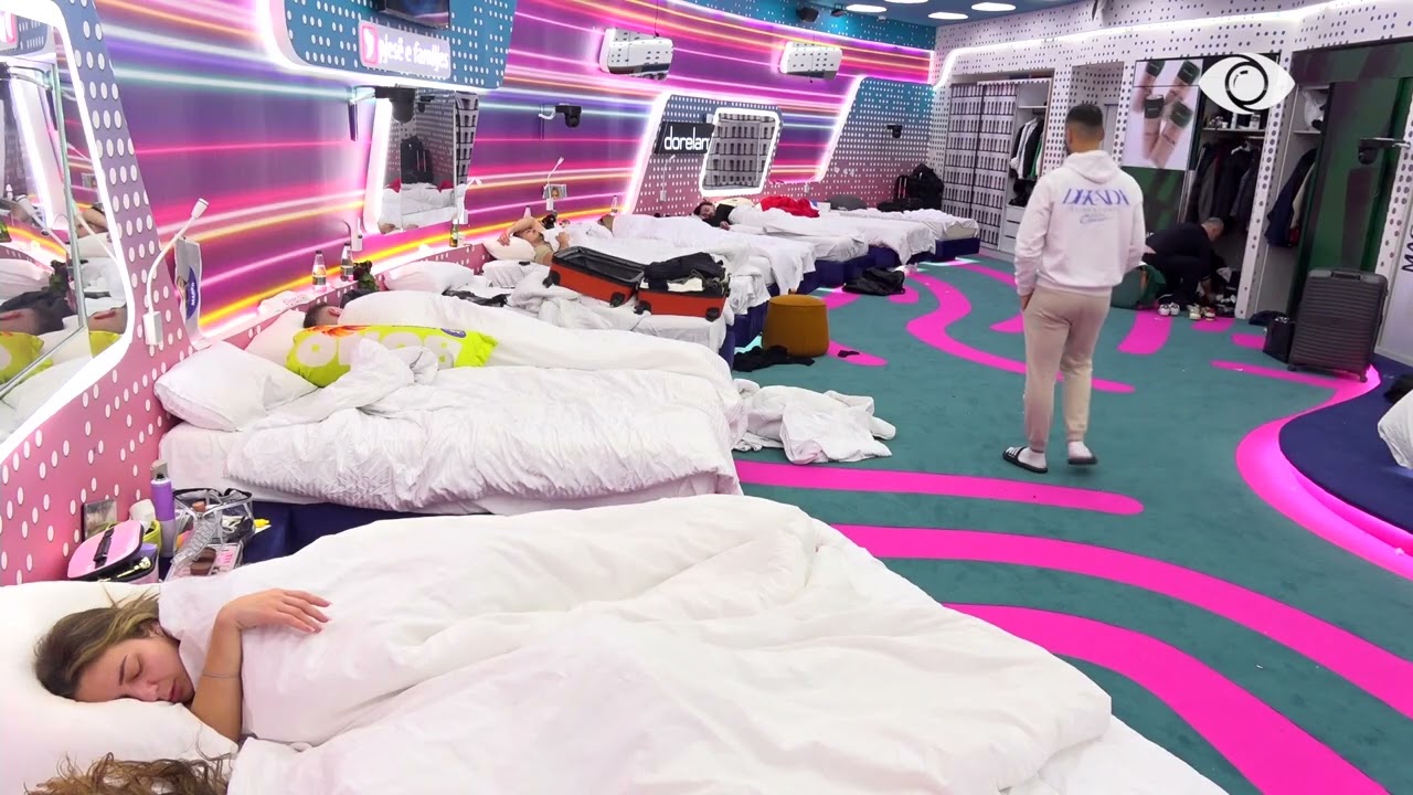 Mateo debaton me Rogertin: Ik andej nga ke ardhur, në Angli