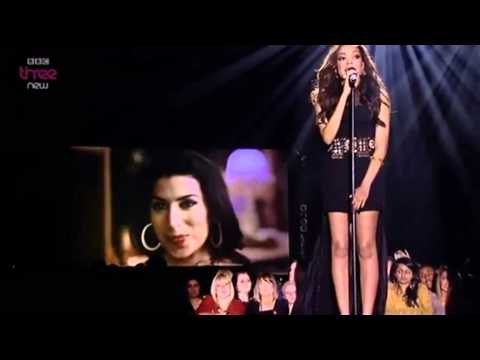 Dionne Bromfield canta "Love is a losing game" - (MOBO awards 2011).