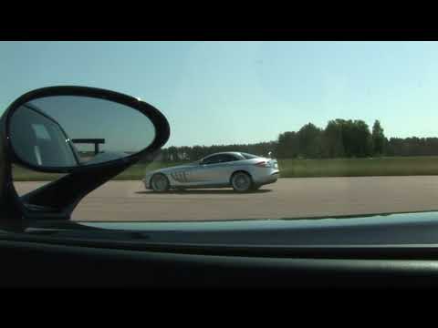 Porsche Carrera GT vs McLaren Mercedes SLR UNCUT
