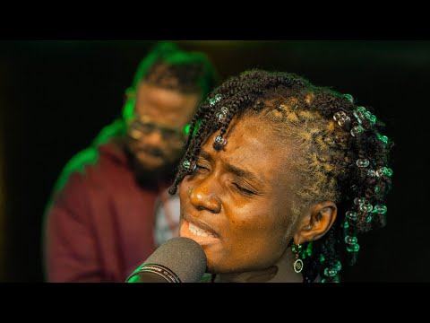 Sensational Nigerian Viral singer Salle Performs 