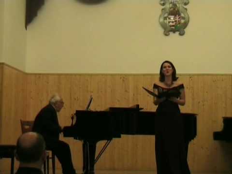 Schubert: Gretchen am Spinnrade, Orsika Tóth (Voice), György Maros (Piano)