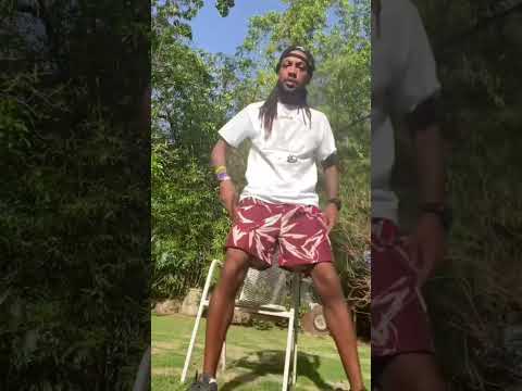 Klassik frescobar & father Philis outside