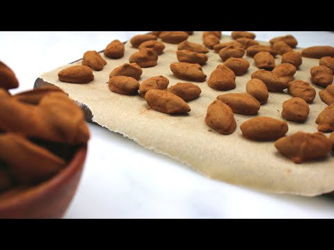 Easy Chocolate Covered Almonds Recipe