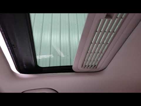 18K1480 - 2010 Vokswagen Passat - Power Sun Roof