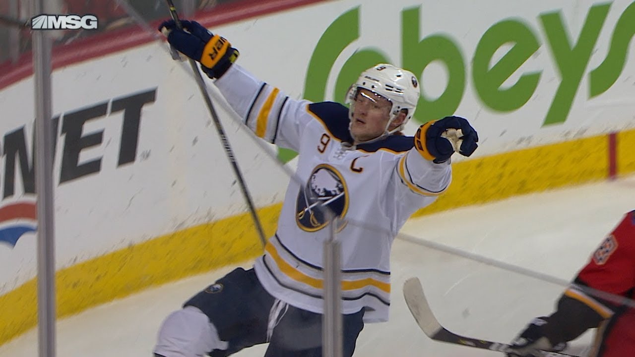 Vidéo: Jack Eichel....est un MONSTRE...