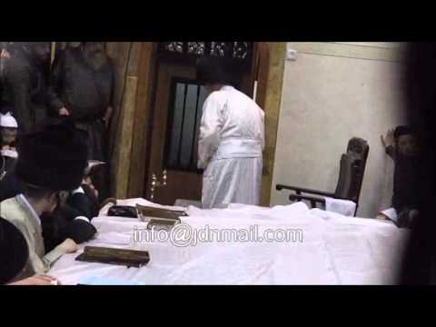 Chanukah 5775 With Toldos Aharon Rebbe
