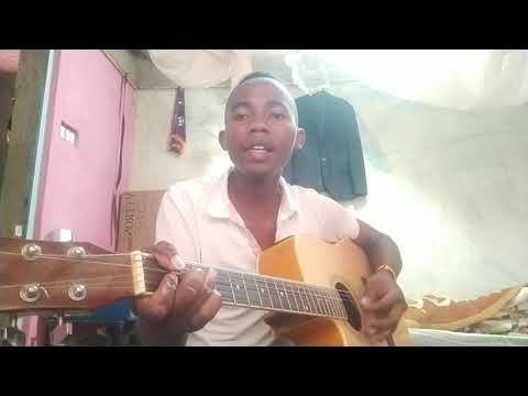 Kiungano-ini giki .....gospel guitar mugithi