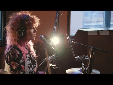 Deap Vally - Smile More | Audiotree Live