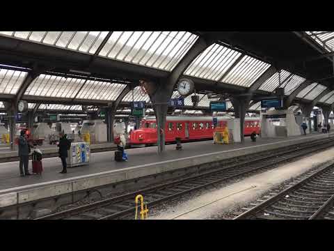 Einfahrt des „Churchill-Pfeil” im Hauptbahnhof von Zürich