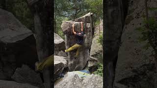 Video thumbnail of Totem, 6b+. Val Masino