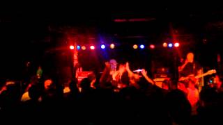 Masked Intruder - Why don't you love me in real life/ Hey Girl