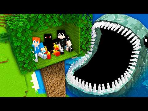 BUILD A TREE HOUSE TO ESCAPE THE BLOOP