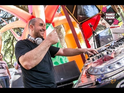 Tom Pooks @ Family Piknik 2013