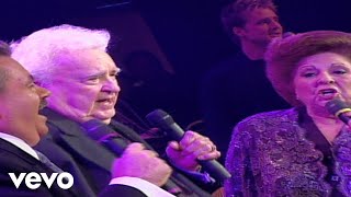 Bill &amp; Gloria Gaither - I Wouldn&#39;t Take Nothin&#39; for My Journey Now [Live] ft. The Happy Goodmans