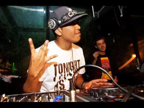Chuckie vs. Chuckie - Eyez on You vs In the House (JK MASHUP) [2010 HQ]