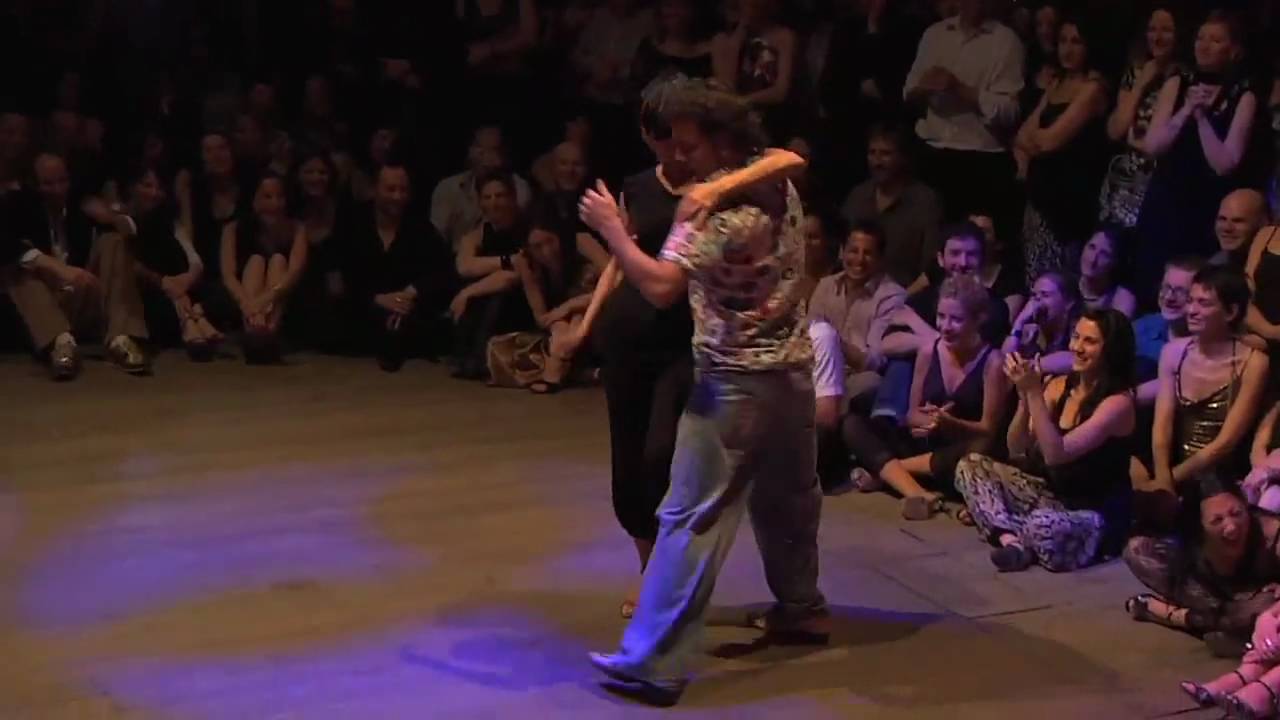 BTF 2010 - Show impro in Vaudeville with Pablo Inza Michelle Erdemsel @ Brussels tango festival