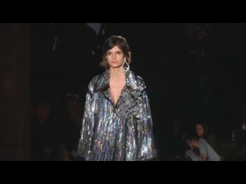 Juan Vidal cierra el póquer de talento que ha hecho brillar la pasarela madrileña de la moda