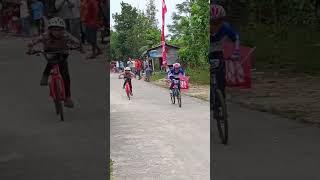 Download lagu drag race BMX #shorts #balapsepedabmx mp3