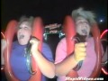 Divertida raccion arriba de un juego mecánico  