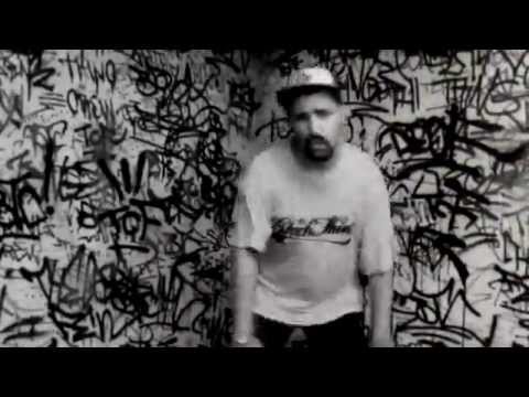 Brka - Smrdi mi na rap(rmx) feat. Chiwy, Bron, L-Patron i Siky(video)