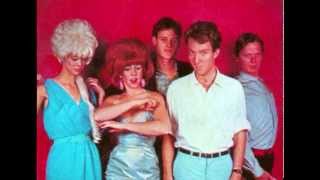 The B 52s - Dance This Mess Around (1-1-&#39;78)