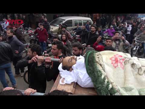 تشييع رائد الفارس وحمود جنيد في مدينة كفرنبل في ريف إدلب