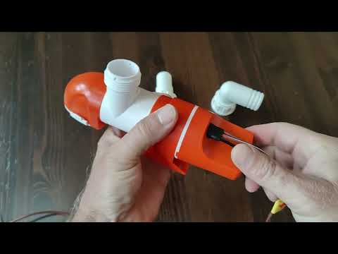 Seaflo 14A Low Profile Water Sensing 1100 GPH Bilge Pump