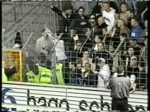 Fortuna Sittard - Roda JC 1999 poort in uitvak gesloopt door kerkrade hooligans