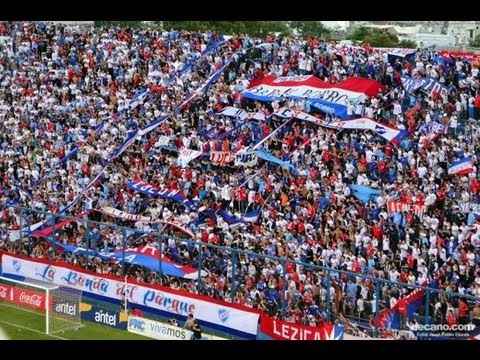 "Para salir Campeón" Barra: La Banda del Parque &bull; Club: Nacional