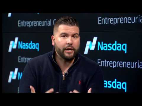 Social Media for Startups with Carlos Gil