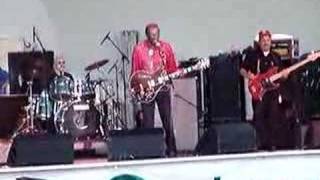 Chuck Berry's Performance Antics