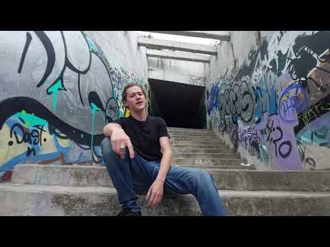 D'stino - Daddik Rloo Ft. Midnight Affliction