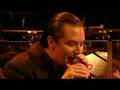 Mike Patton's Mondo Cane-09- Pinne, Fucile ed Occhiali